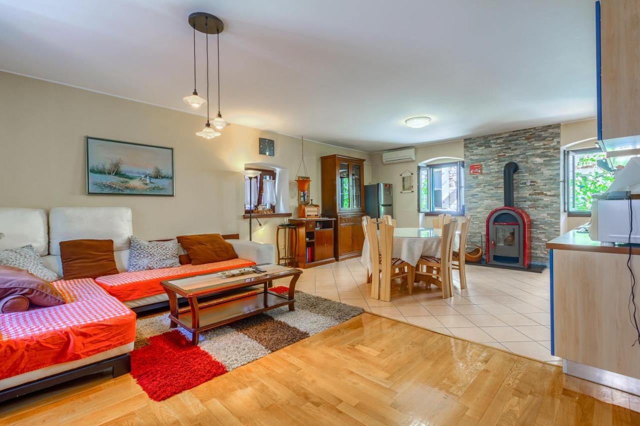 Old Stone House St Lawrence In The Heart Of Sibenik'S Old Town Apartamento Exterior foto
